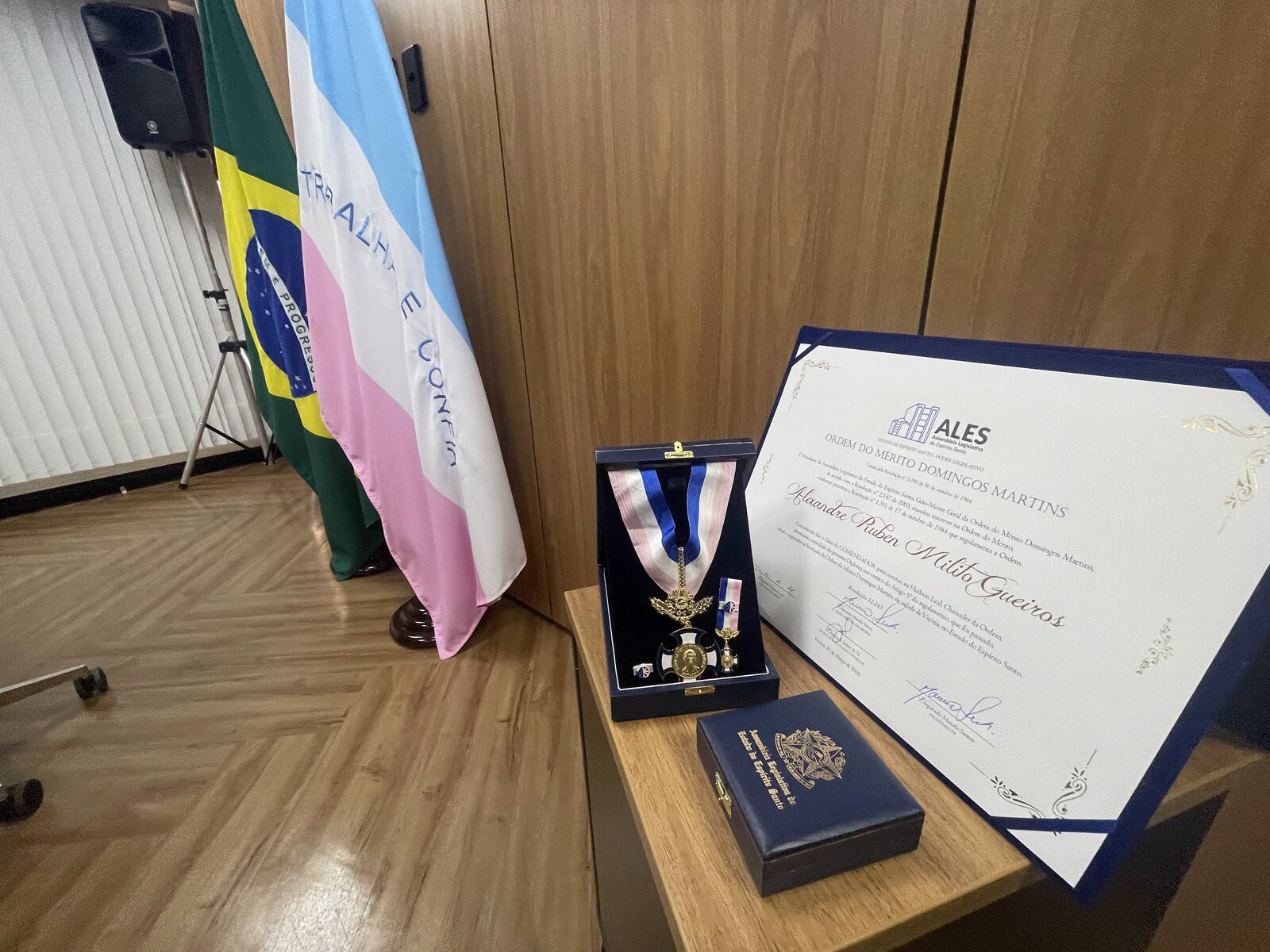 Insígnia e diploma da Ordem do Mérito Domingos Martins