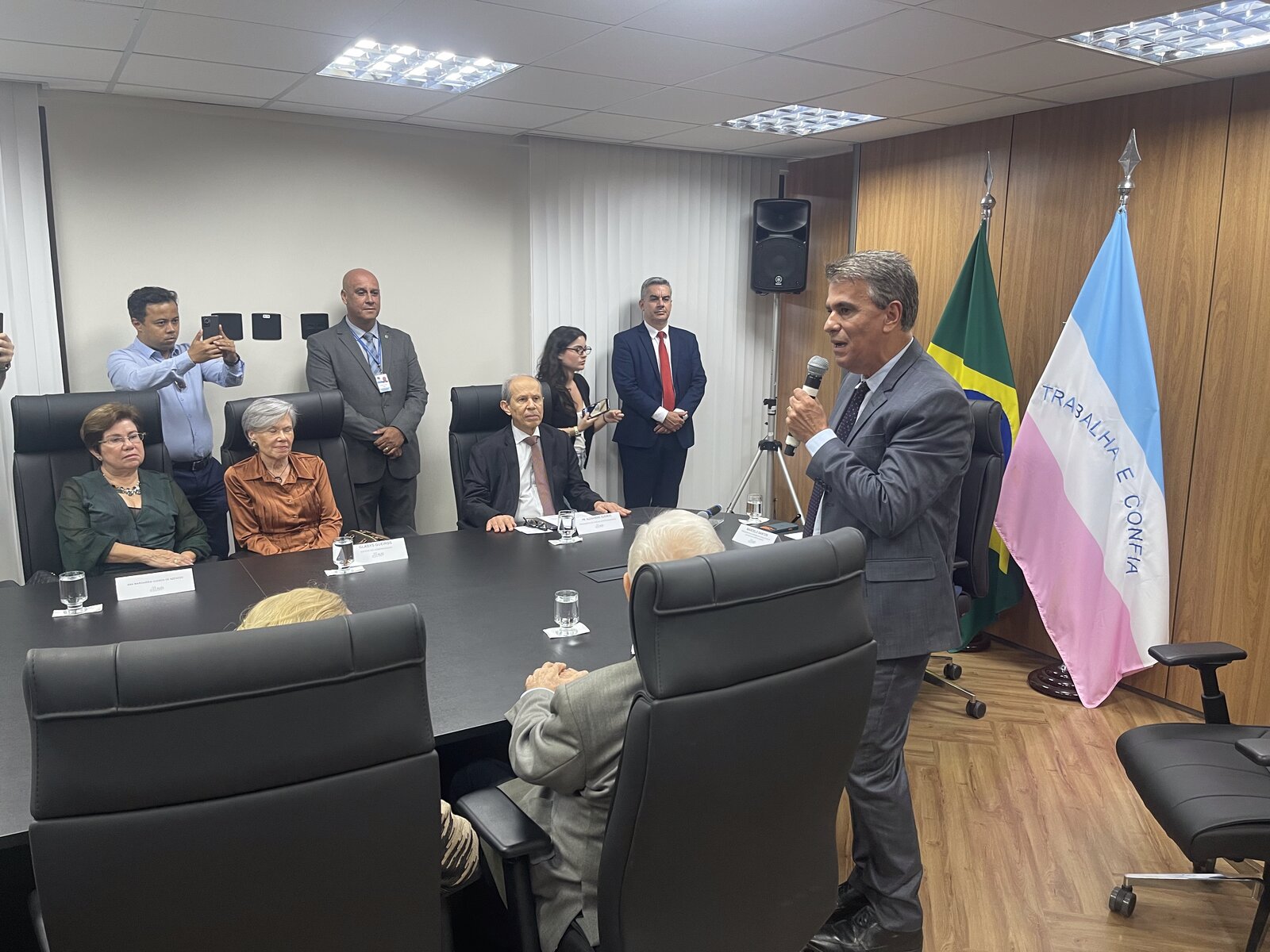 Solenidade no gabinete da Presidência da Assembleia Legislativa do Espírito Santo