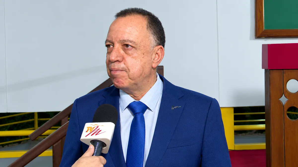 Pastor Marcelo Villela em entrevista à TV Maanaim no culto de formatura